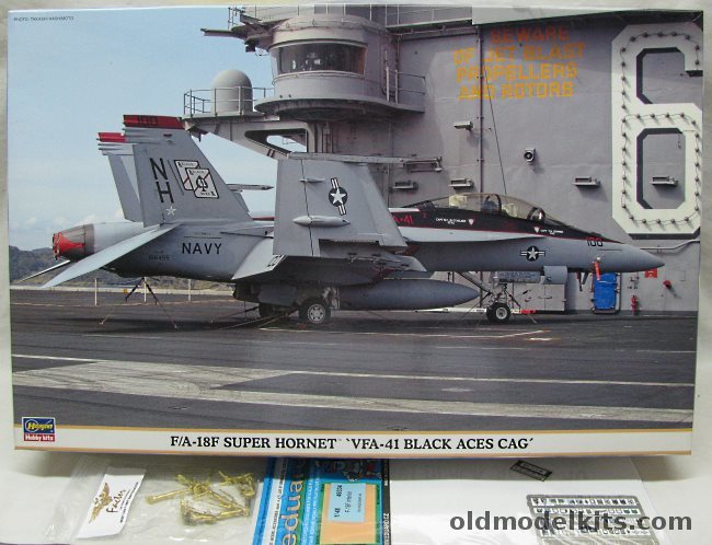 Hasegawa 1/48 F/A-18F Super Hornet (F/A18F) + Eduard PE and G Factor Metal Gear - VFA-41 Black Aces CAG, 09827 plastic model kit